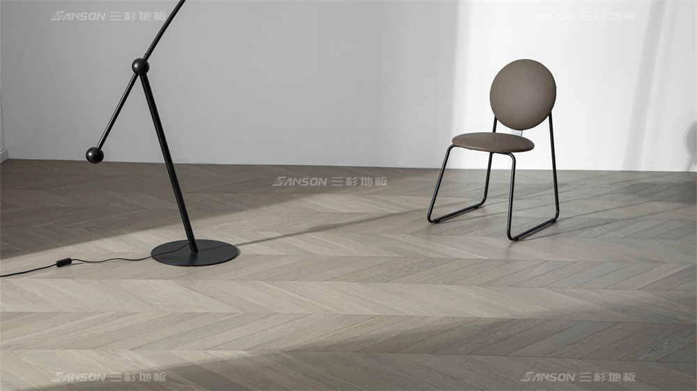 为什么设计师更钟情灰色木地板？